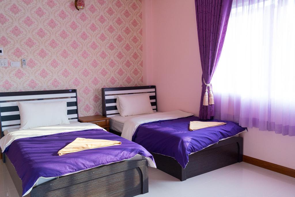 Hotel Rak Ban Kerd House à Ko Sichang Chambre photo